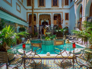 morocco-courtyard-pool